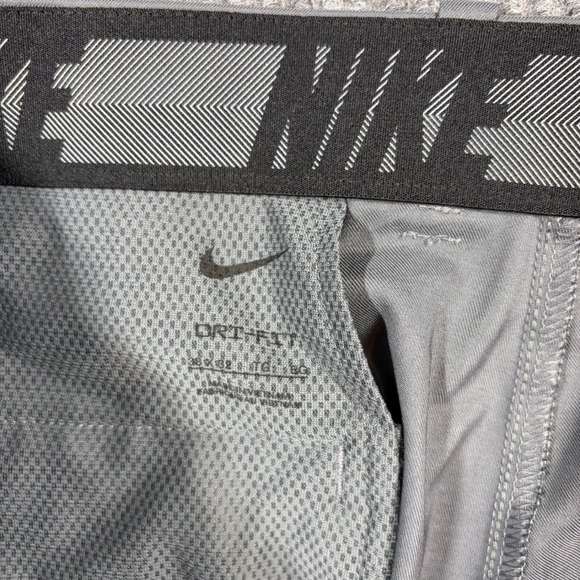 Nike Pants Men's 38x32 Golf Dri-Fit Flat Front Gray Standard Fit 891881 - Picture 3 of 8